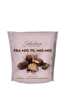 Конфеты Jakobsen Chocolates (Марципан и ореховый крем) 105г