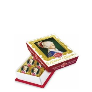 Конфеты из молочного шоколада с марципаном "Reber" 120 г